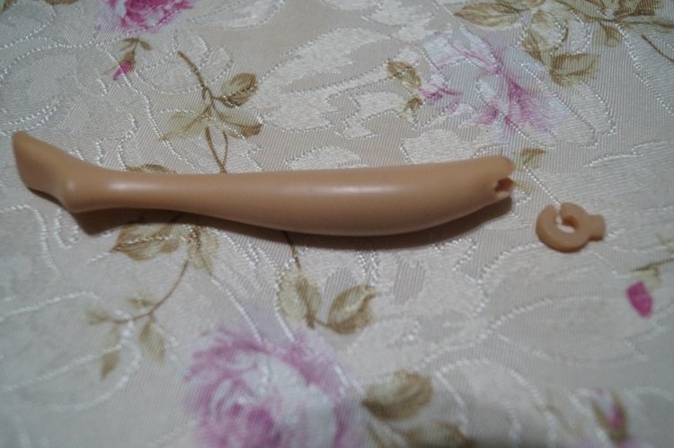 Третья выписка сентября. Перелом колена, сломано крепление руки в плече, сгрызена кисть или полное её отсутствие - это все