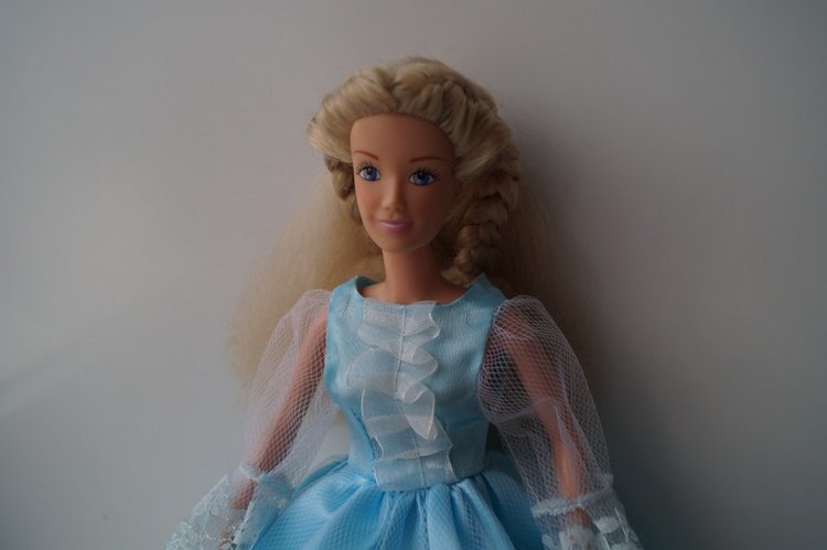 Первая выписка марта. Чебурашка здоров, Братц из серии Sea Stunnerz обрела сменные ножки