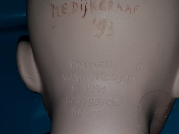 Большая коллекция Винтажных реплик с антикварных кукол