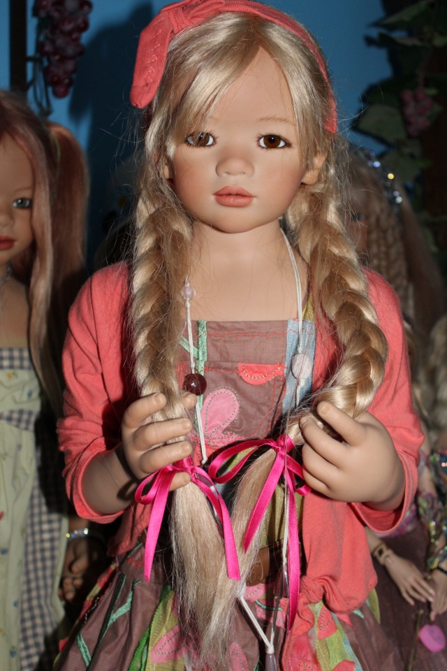 Воспонинаяния о лете. Две сестрички, две Анны Лу - часть первая