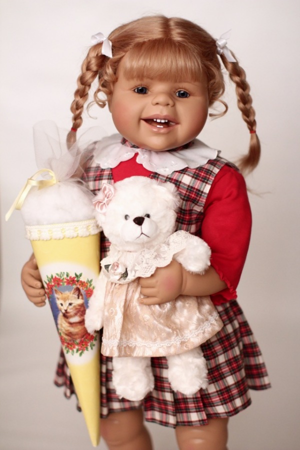 Что такое Schultüte? И с чем его едят