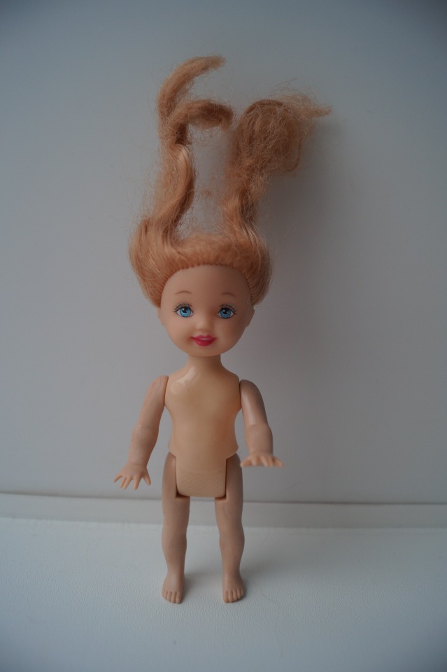 Вторая выписка декабря. Главная героиня нового года поправила своё здоровье. Лечим покусанные руки Барби, удаляем жир с