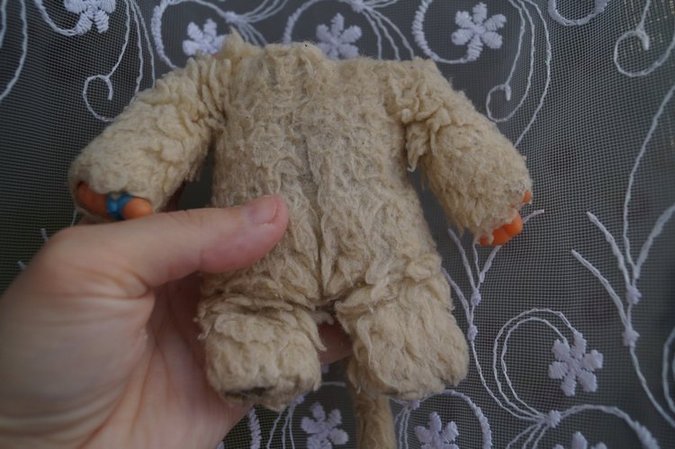 Третья выписка февраля. Сложная пациентка получила помощь нейрохирурга, бегемот Тотоша снова ловит шарики, лепка стоп +