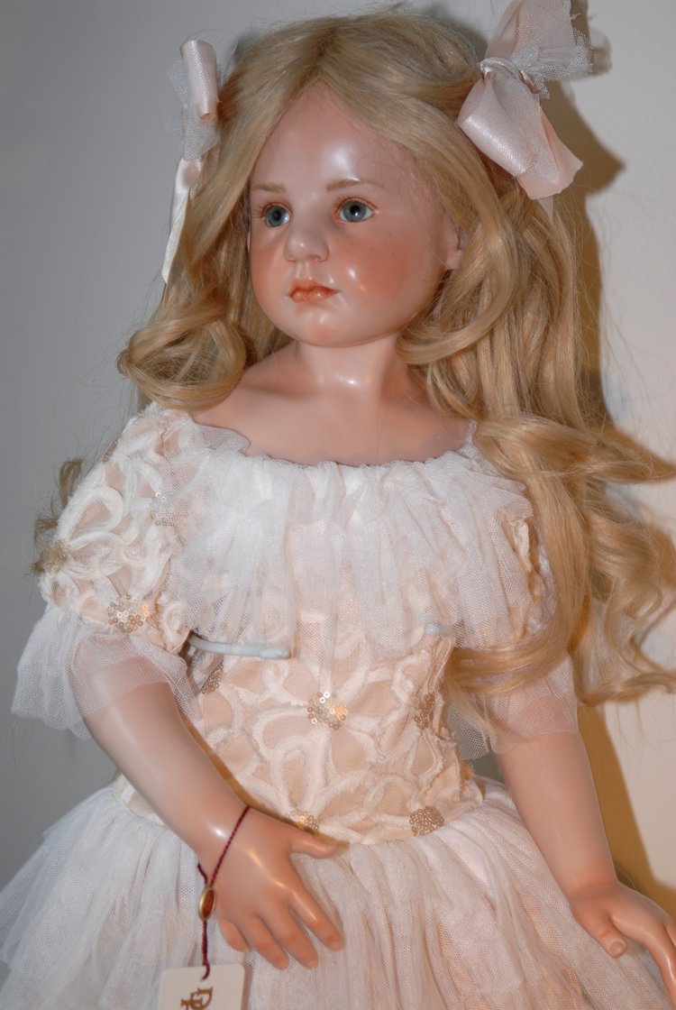 Новый образ для фарфоровой в воске Гунзелки