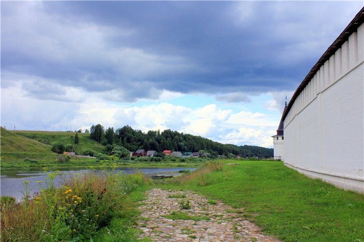 Любимая Старица. Свято-Успенский мужской монастырь