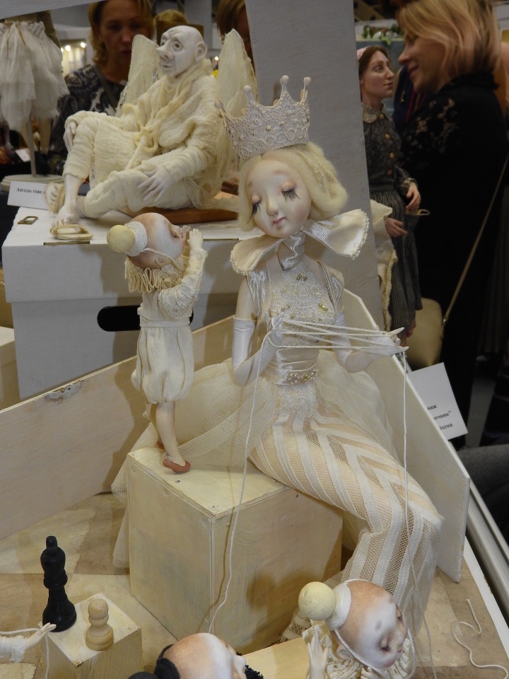 XV Международный осенний салон авторских кукол на Тишинке с 4 по 6 октября 2019 года в Москве - часть 1