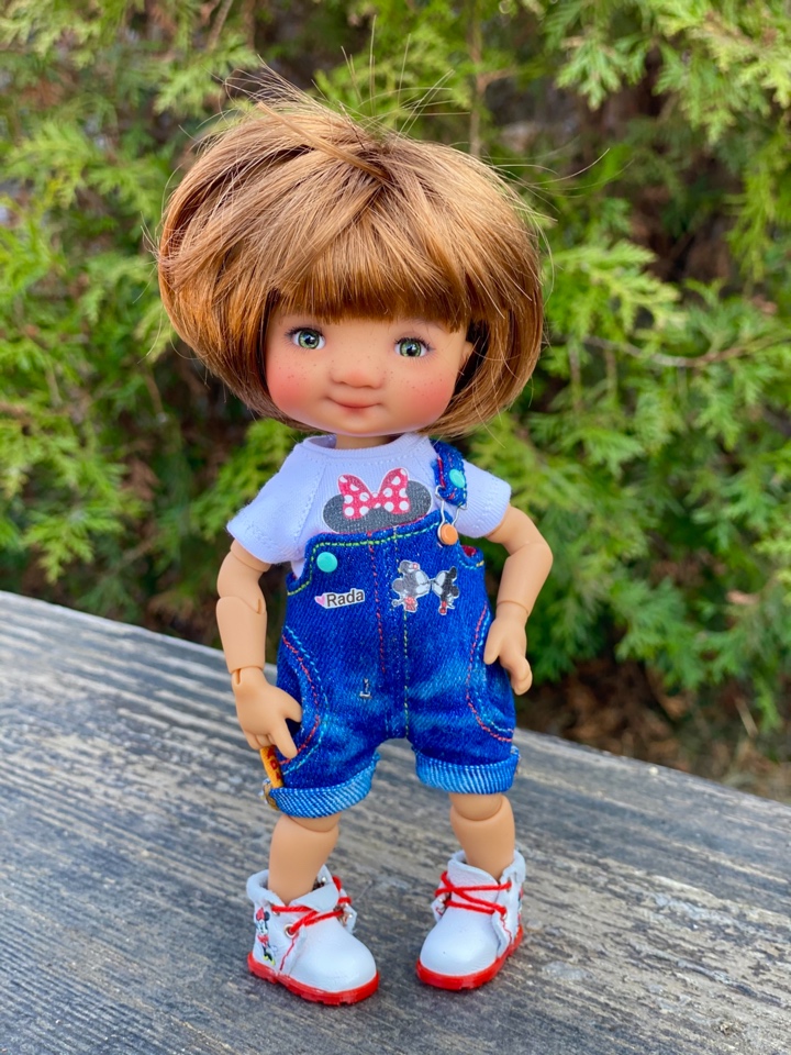 Стоят девчонки... стоят в сторонке. Meadow dolls