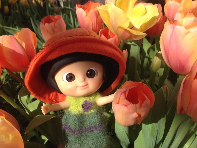 Яркие весенние краски и позитивный Mui-chan