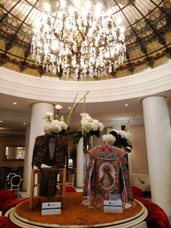 Тайна моего имени. Часть 8. Продолжение. Испания, Севилья. Удивительные вещи