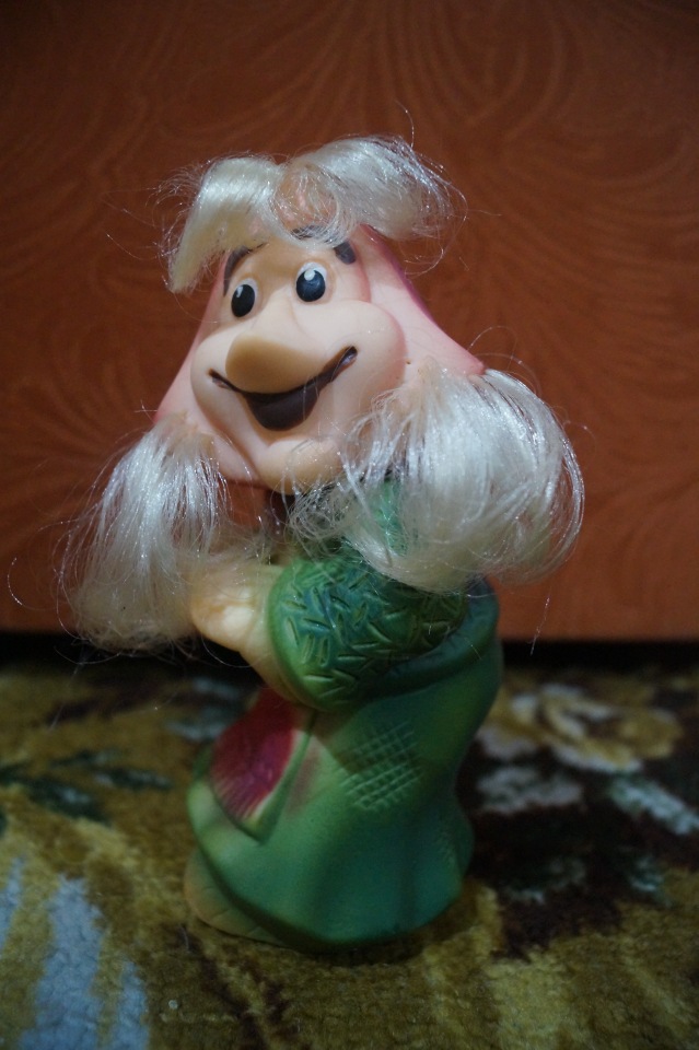 Четвёртая выписка октября. Лечим глазки советской кукле. Мишутка из 90-х стал как новенький! Четыре Барби обрели головы