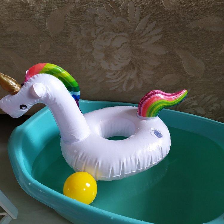 Как мы догоняли лето или примерка кругов для бассейна моей Боночкой