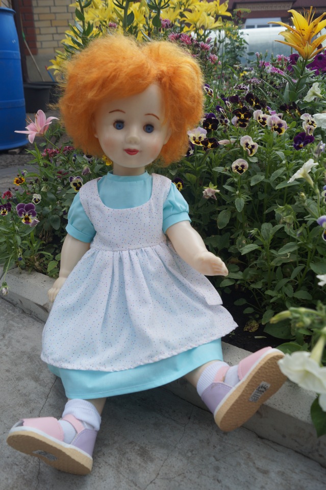 На день рождения Василисы я подарила новое платье