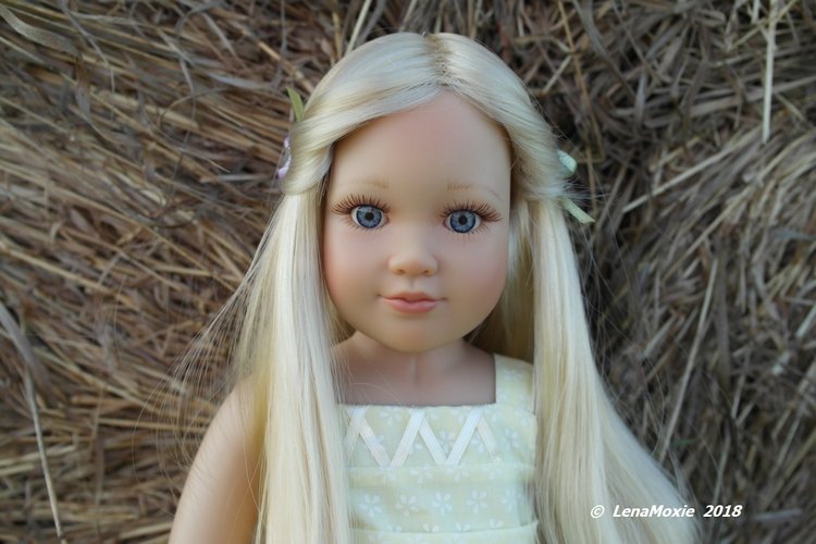 Зорянино лето. Прогулка в полях