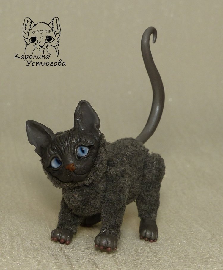 Миниатюрные серые Сфинксы