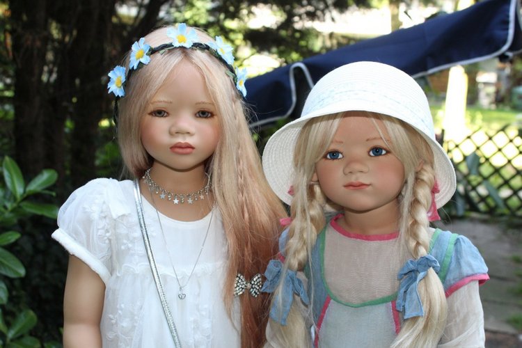 Две сестрички Лилит и Синчи