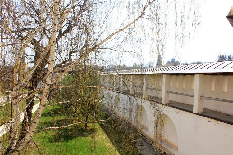 Накануне Светлого Праздника Пасхи. Старица, Свято-Успенский монастырь