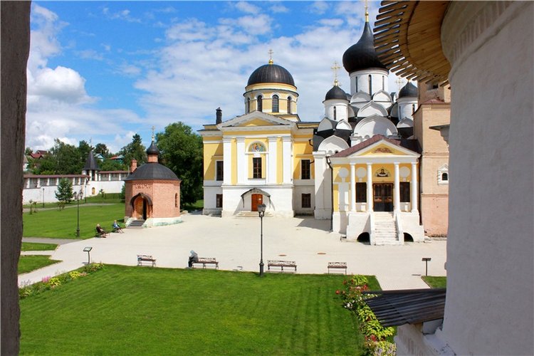 Любимая Старица. Свято-Успенский мужской монастырь