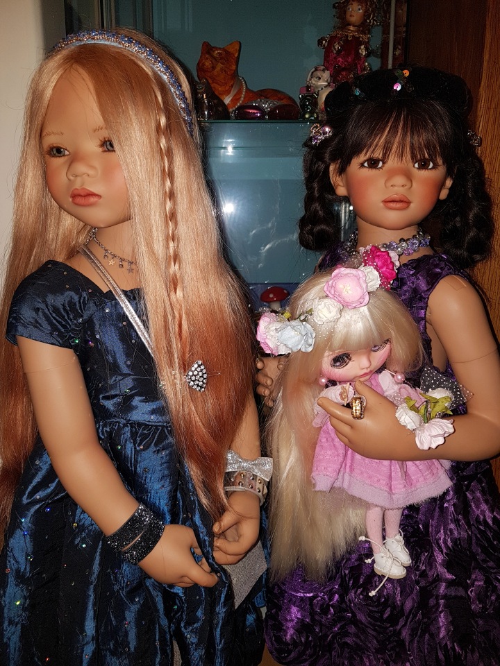 Наши куклы играют в куклы! Как Анна Лу и Лилит играли с Блайз и другими игрушками