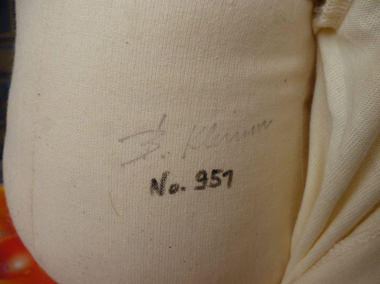 Помогите узнать информацию о куколке Leonie von Bettine Klemm (фото 5)