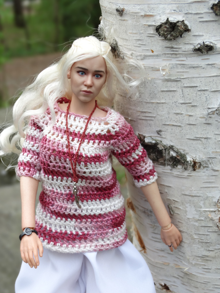 Совсем другой стиль для Дэни. Экшен-кукла Daenerys от ThreeZero