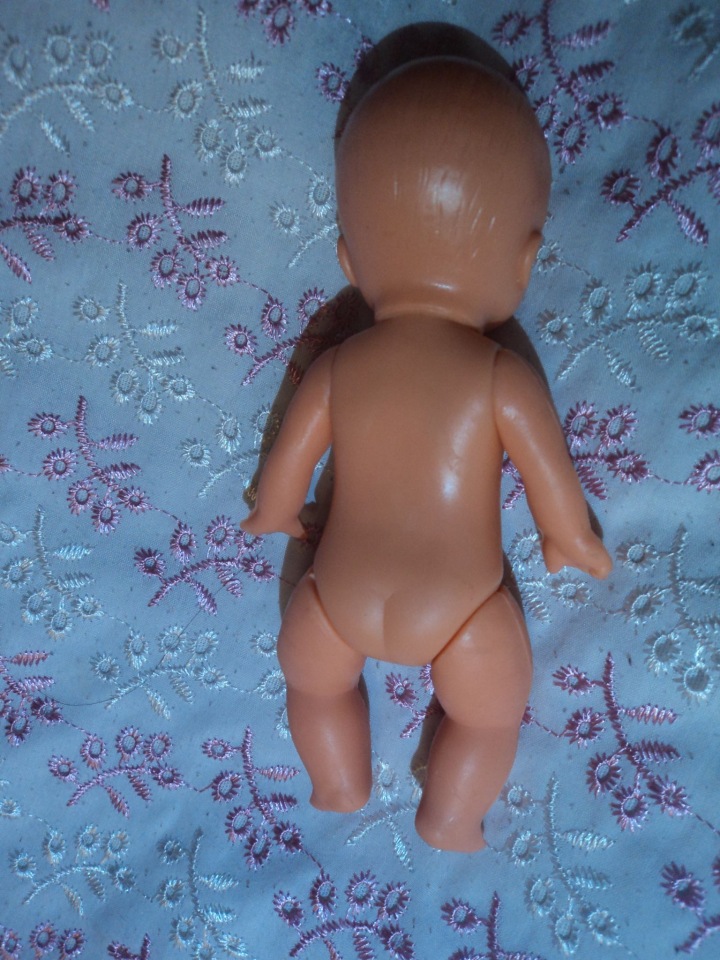 Очень ждём мальчика, такого голубоглазого, с чёлочкой, ушки торчат. Володькой кличут (фото 8)