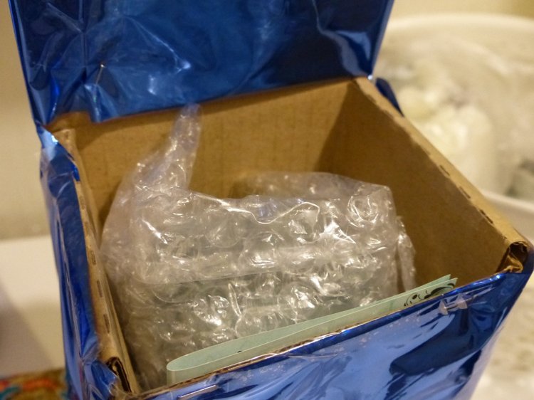 Новогодняя упаковка, провожаем в путь зверяток. Разные фотографии