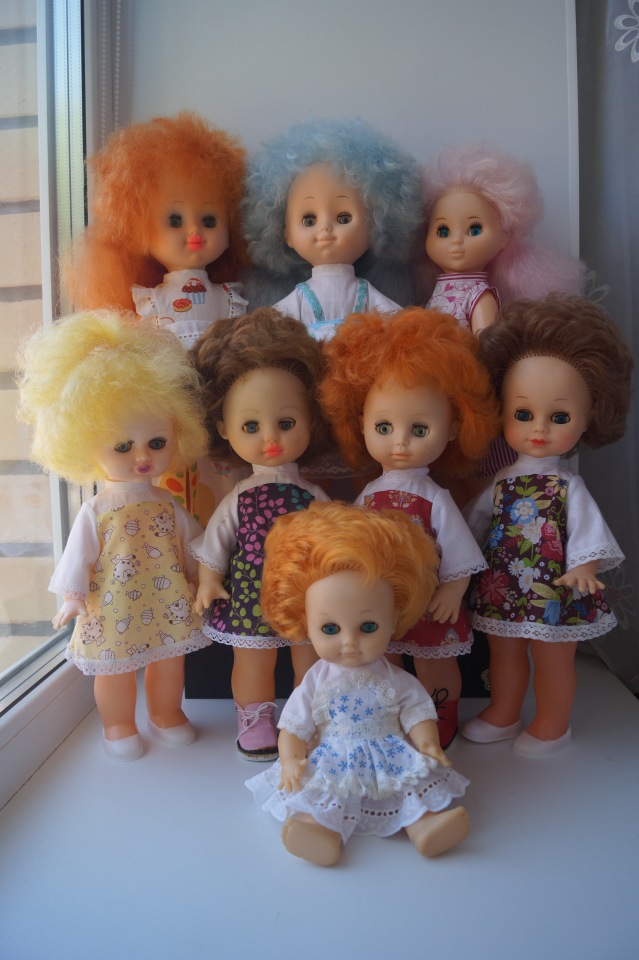 Третья июльская выписка. Вылечила восемь кукол СССР! И всем сшила наряды - за неделю