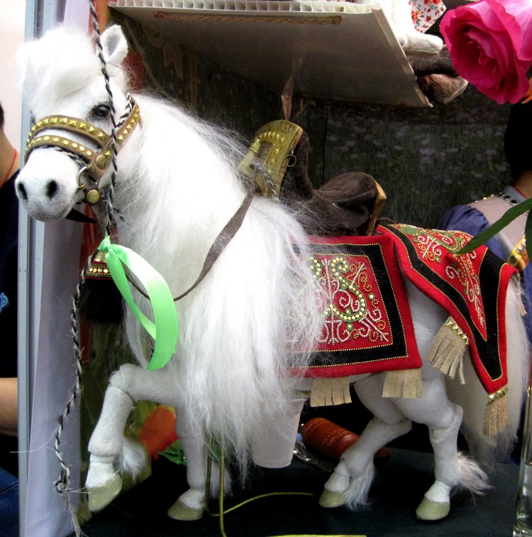 Лошадка Света. Знакомство