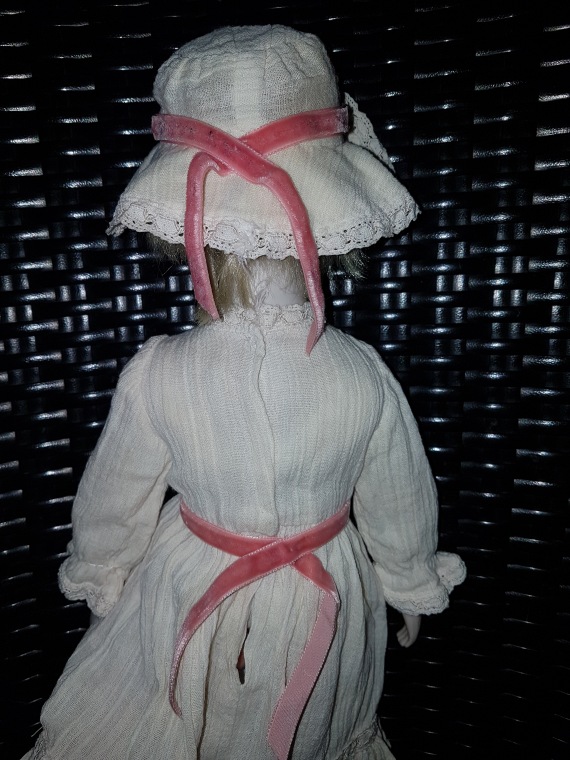 Большая коллекция Винтажных реплик с антикварных кукол