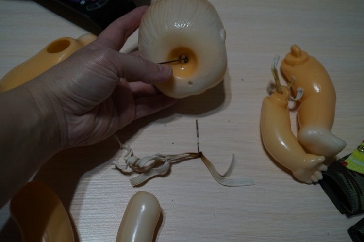 Первая январская выписка, в кругу большой и дружной семьи Жени и Антона. Женечку перепрошила, Антону восстановила цвет