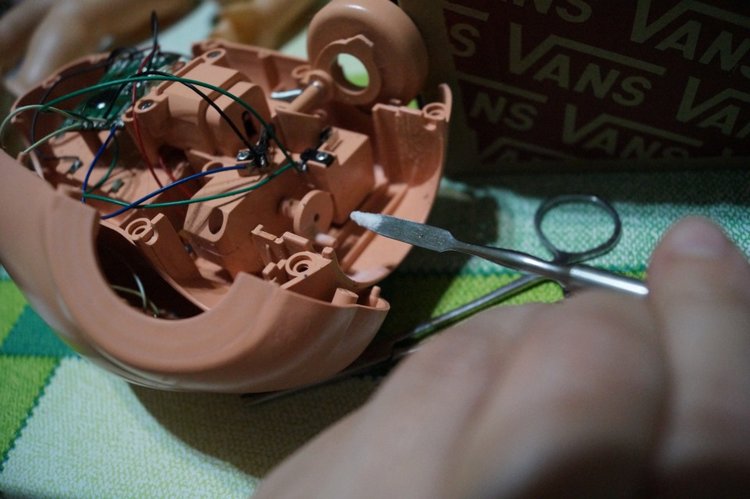 Третья выписка февраля. Сложная пациентка получила помощь нейрохирурга, бегемот Тотоша снова ловит шарики, лепка стоп +