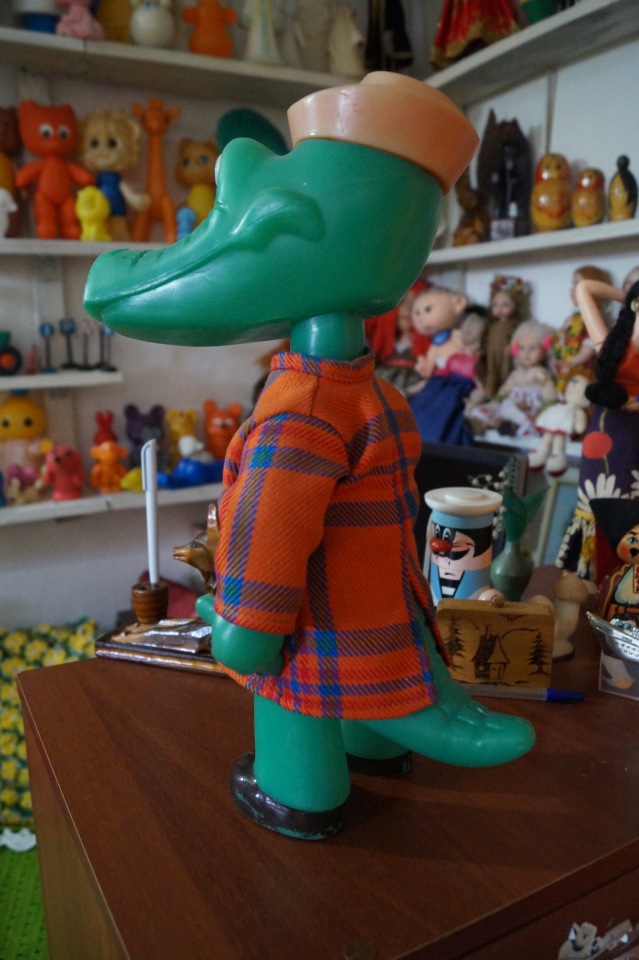 Обзор пластмассовых игрушек СССР, которые живут в моём музее | Бэйбики Обзор пластмассовых игрушек СССР, которые живут в моём музее