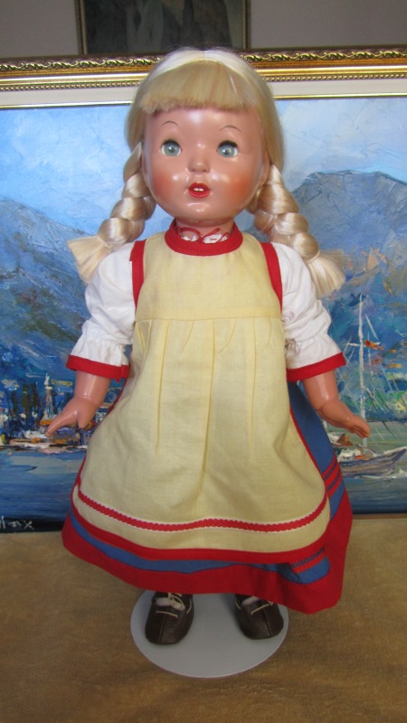 Ура, еще одна куколка из наследия фабрики 8 Марта будет радовать коллекционеров (фото 7)