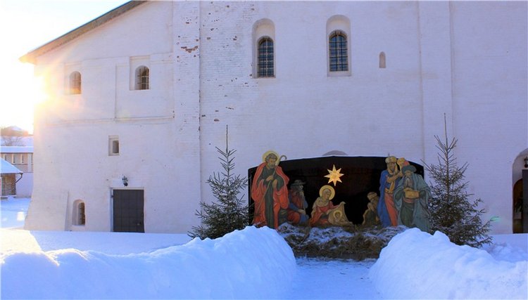 Счастливого Рождества! Старица, Свято-Успенский мужской монастырь (фото 2)