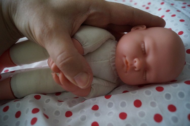 Субботняя традиция - выписывать кукол из лечебницы