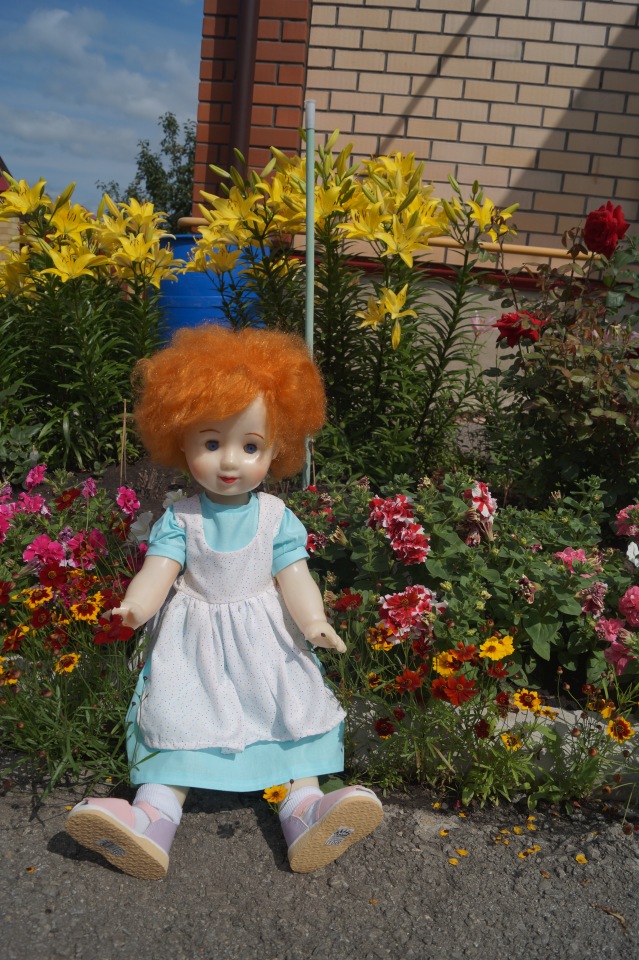 На день рождения Василисы я подарила новое платье