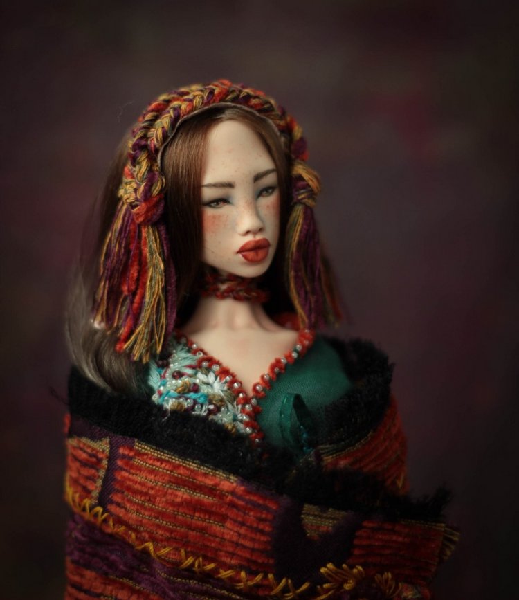 Инди. Волшебная лиса. Фарфоровая шарнирная кукла