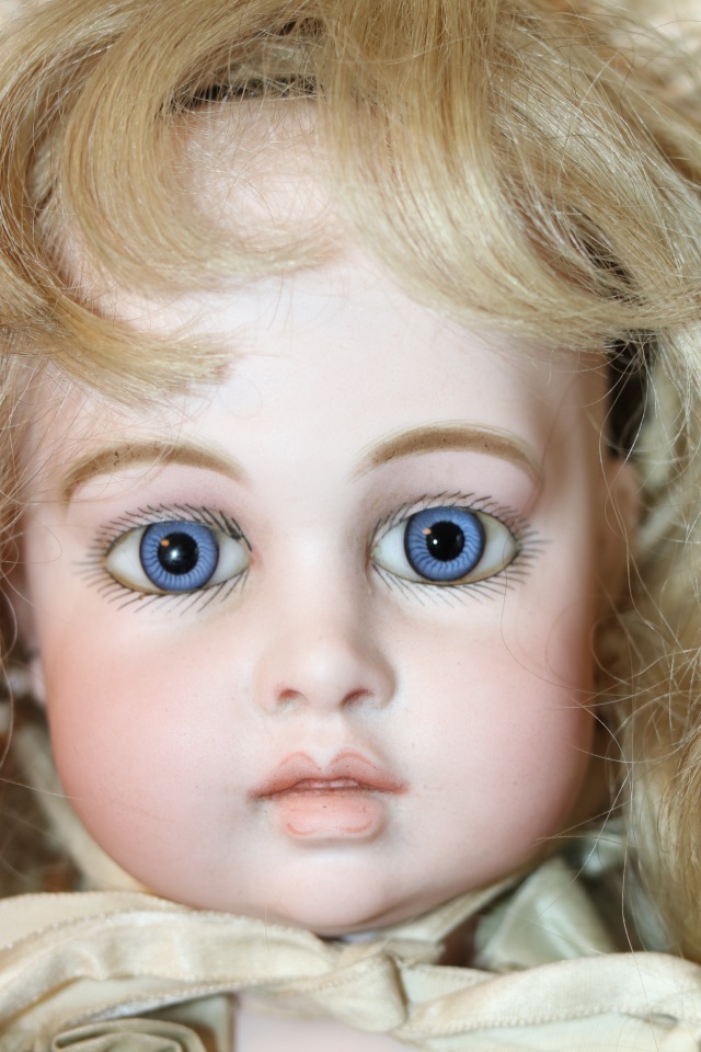 Антикварные куклы нашей мечты Bru Circle and Dot второе поколение