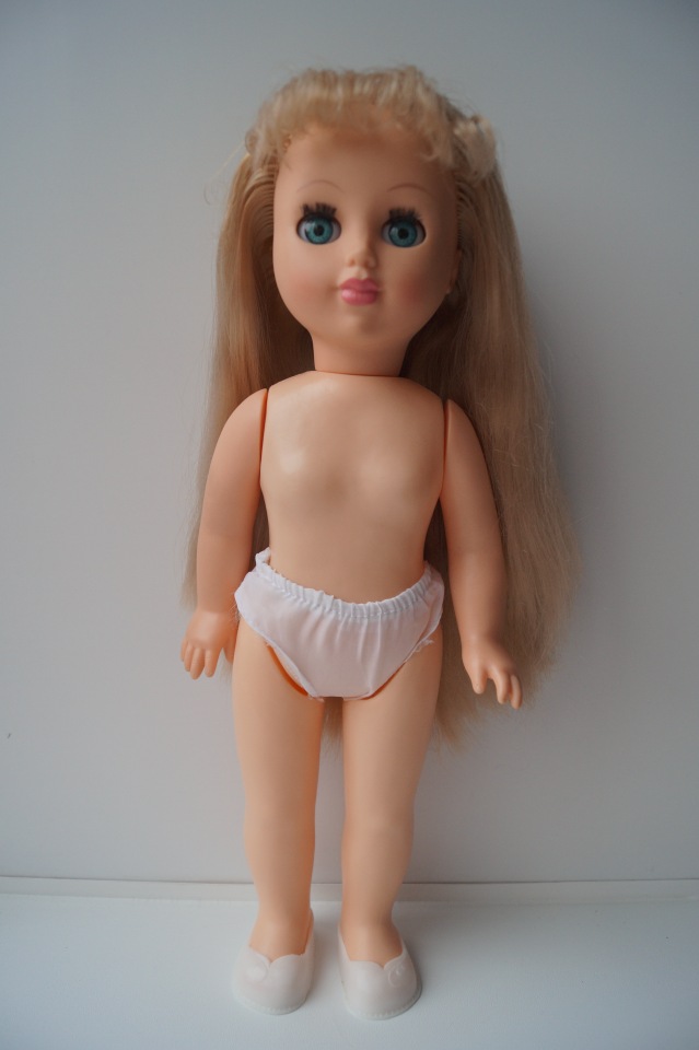 Первая выписка ноября. Починка шейного крепления у Братц, утерянная кисть восстановлена, как привести в порядок фабричную