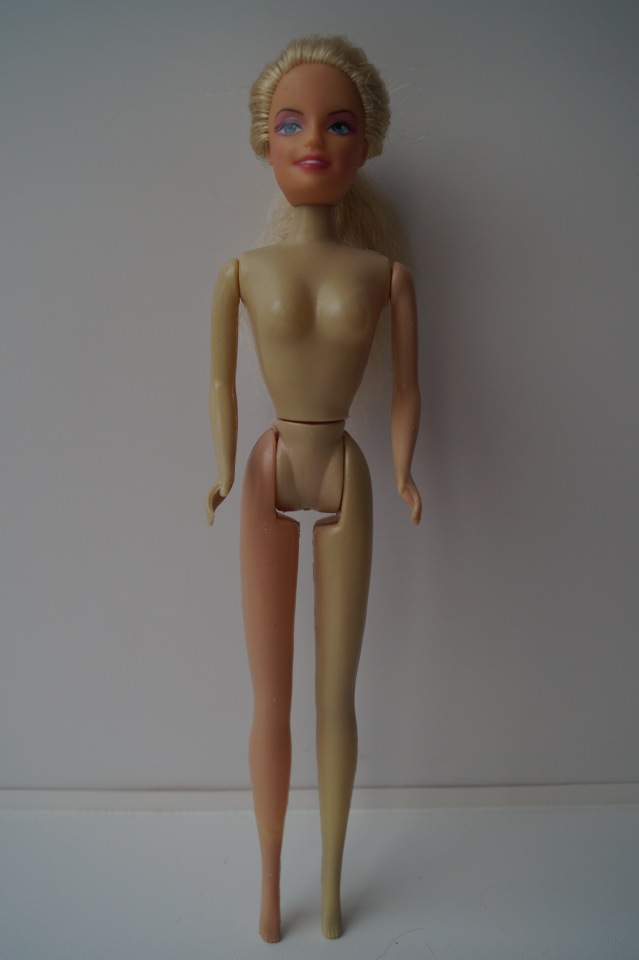 Вторая выписка декабря. Главная героиня нового года поправила своё здоровье. Лечим покусанные руки Барби, удаляем жир с