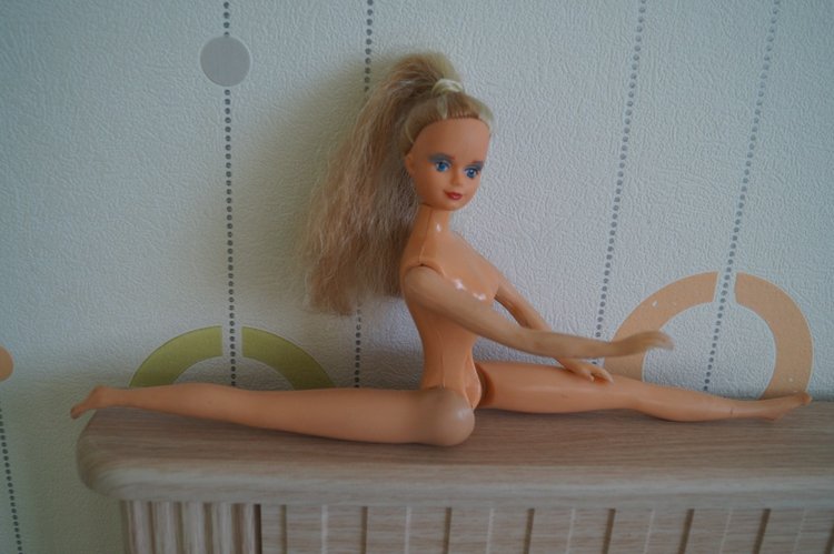 Первая выписка марта. Чебурашка здоров, Братц из серии Sea Stunnerz обрела сменные ножки