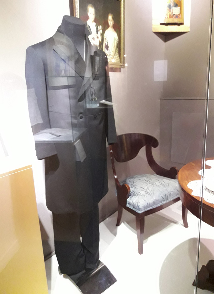 Выставка "Узоры свадьбы кружевной". Зал 1