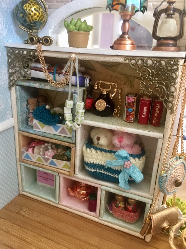 Дом швеи-вязальщицы — Румбоксы и кукольные интерьеры: фото