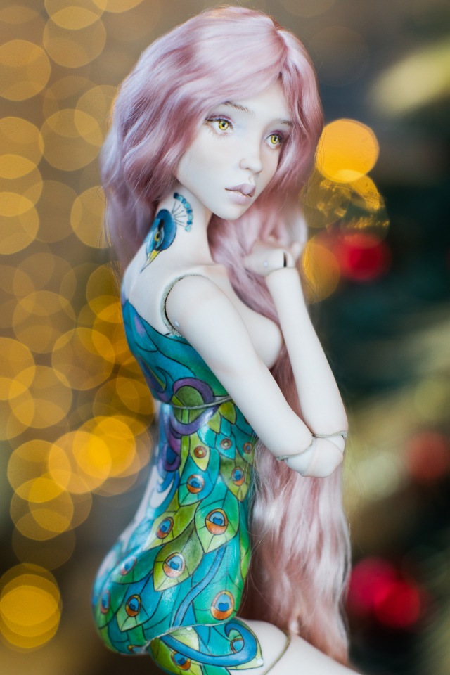 Девушка с татуировкой павлина и Красная Шапочка - фарфоровые куклы | Бэйбики Девушка с татуировкой павлина и Красная Шапочка - фарфоровые куклы (фото 2)