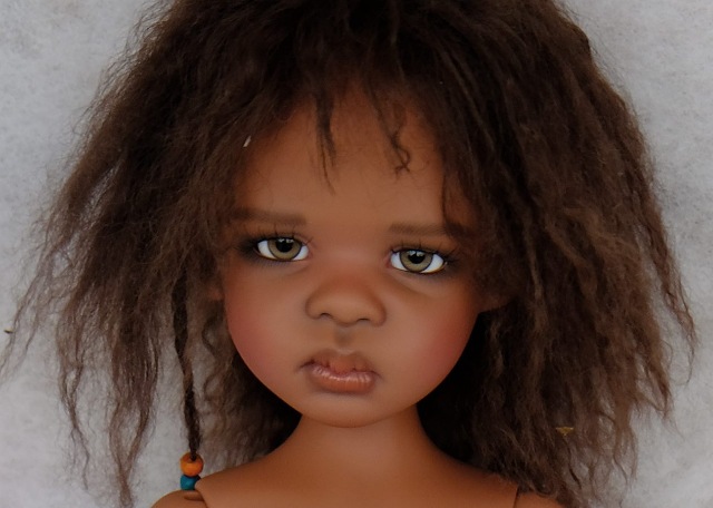 Информация о преордере на Imani Coffee tan от Kaye Wiggs