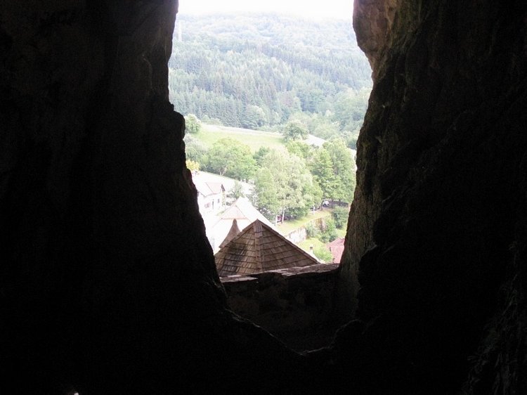 Незабываемая экскурсия по Словении: Постойная Яма и Предъямский замок