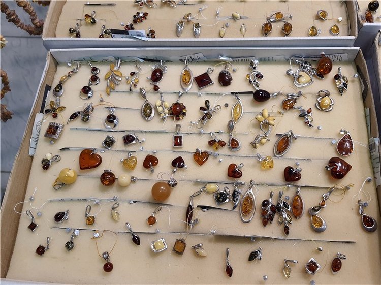 Выставка "Самоцветы Мира" в Твери