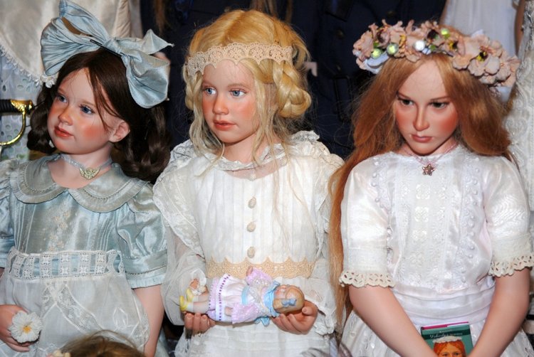 История о том, как я поставила кукол в витрину. Проект "За стеклом"