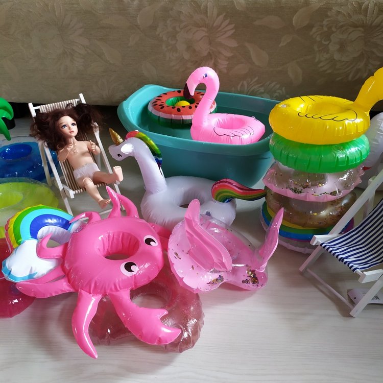 Как мы догоняли лето или примерка кругов для бассейна моей Боночкой