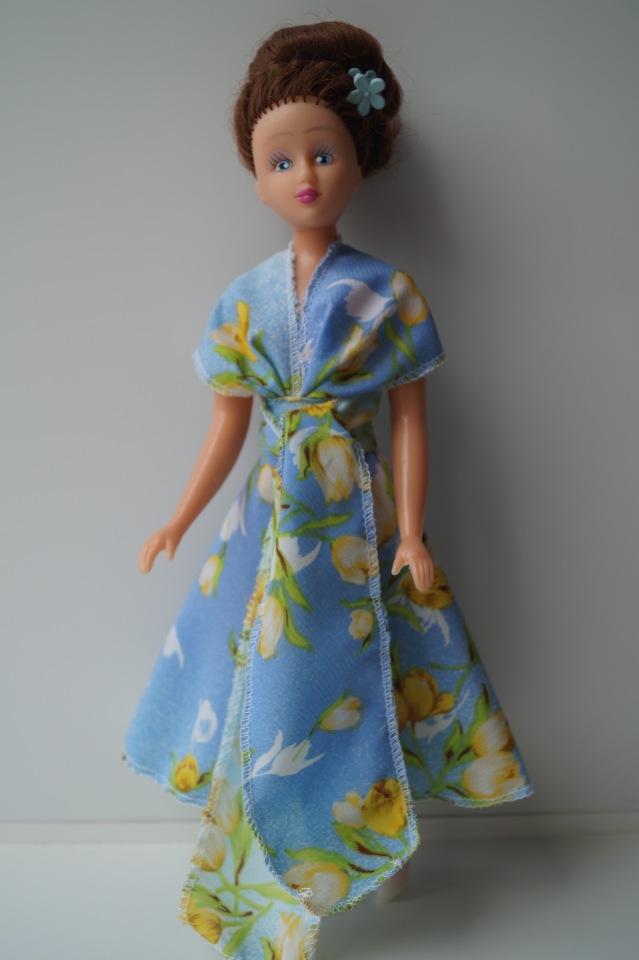 Первая июльская выписка. Две разные поломки шейного крепления - исправляем. Санаторий для кукол. И новые пациенты